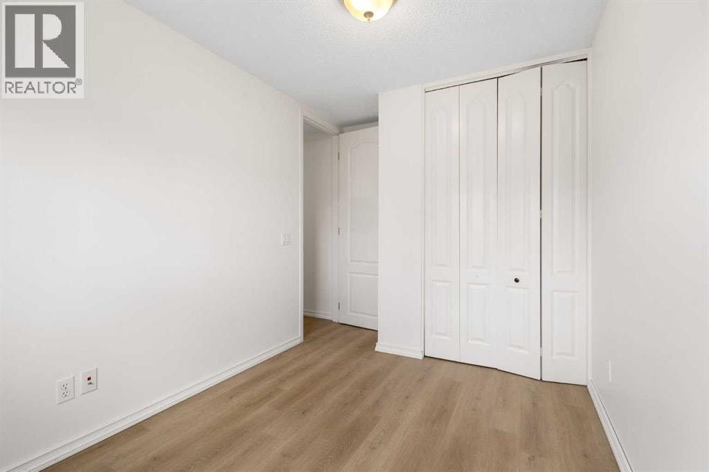 268 Madeira Place NE — photo 15
