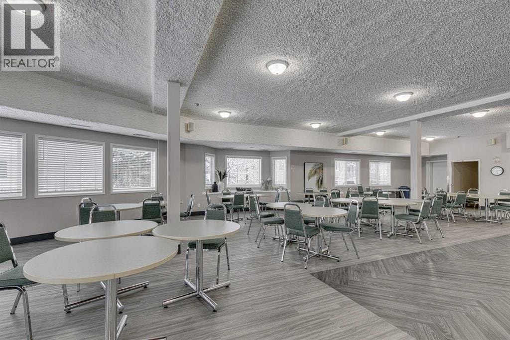2301, 2000 Sienna Park Green SW — photo 27