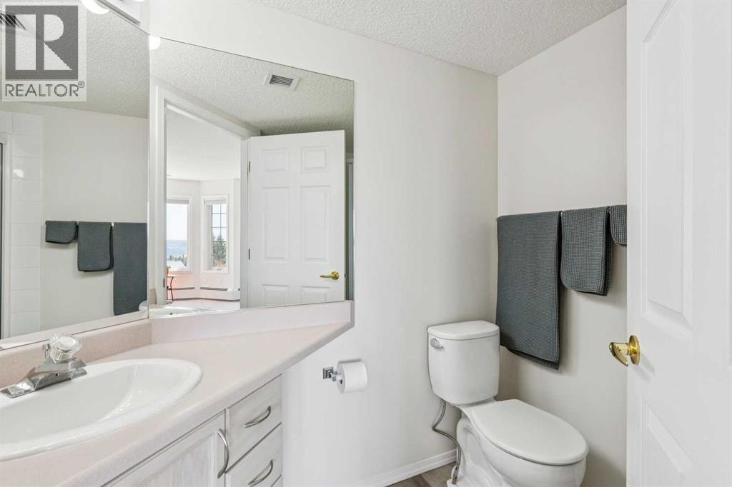 2301, 2000 Sienna Park Green SW — photo 14