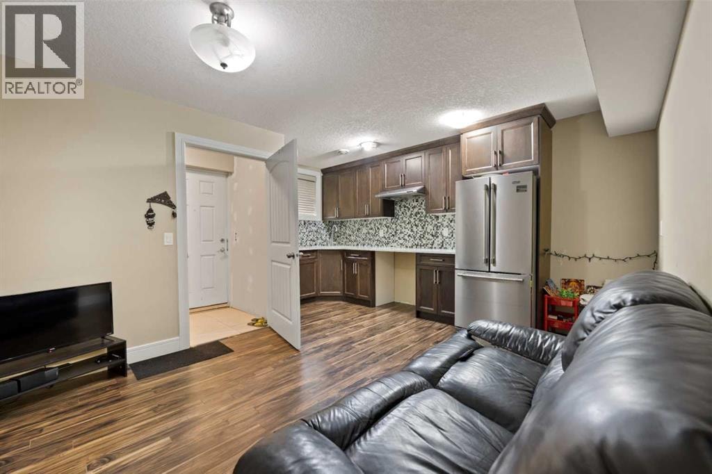 150 Saddlelake Grove NE — photo 40