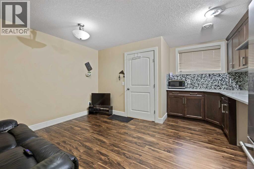 150 Saddlelake Grove NE — photo 41