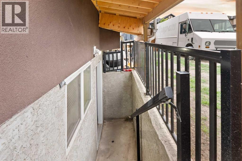 150 Saddlelake Grove NE — photo 48
