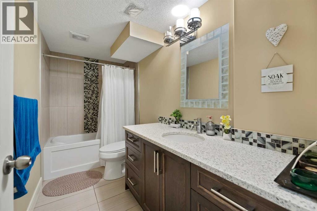 150 Saddlelake Grove NE — photo 38