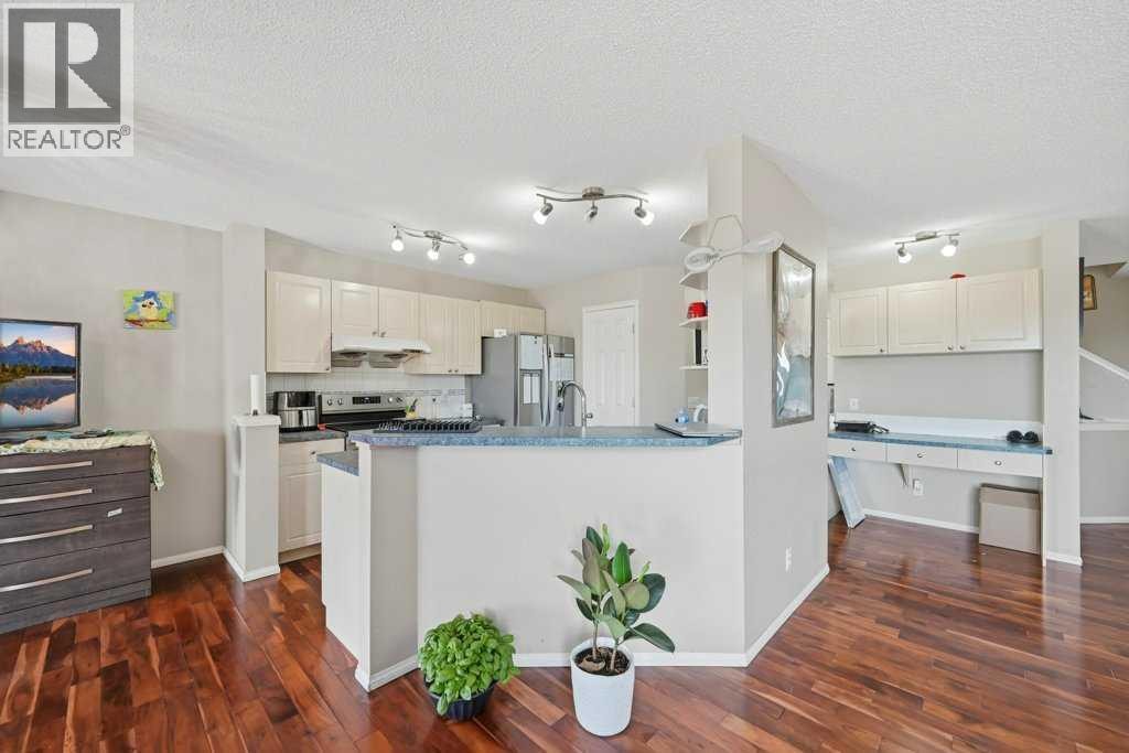86 Saddlecrest Close NE — photo 8