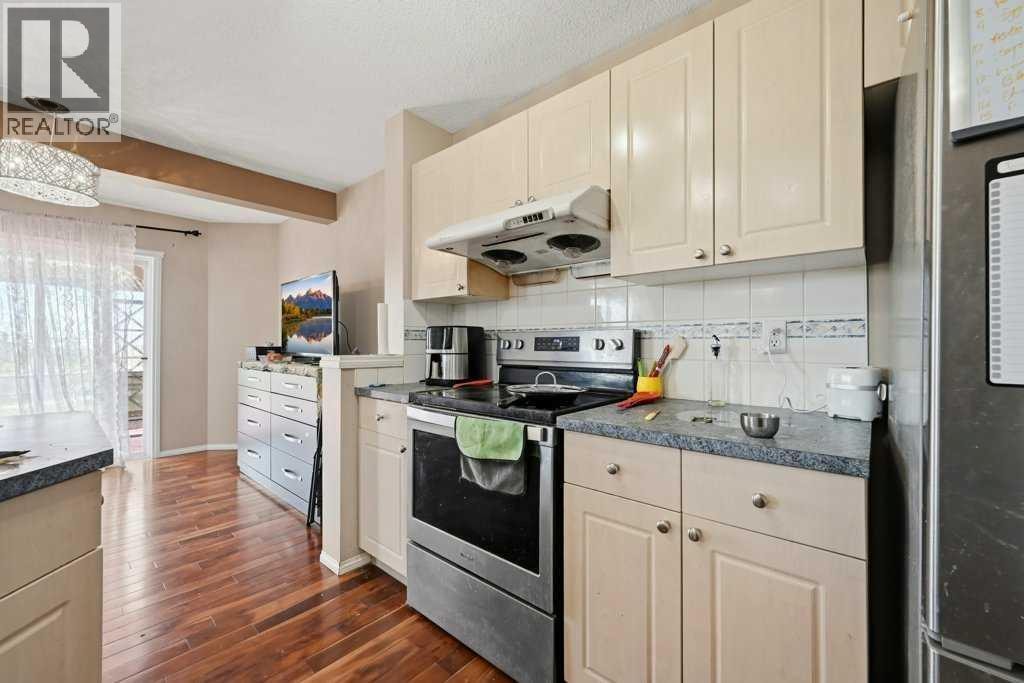 86 Saddlecrest Close NE — photo 10