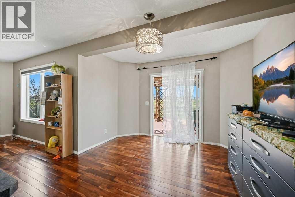 86 Saddlecrest Close NE — photo 14