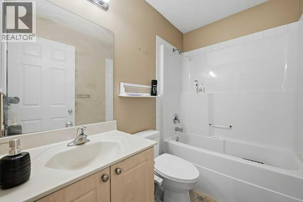 86 Saddlecrest Close NE — photo 23