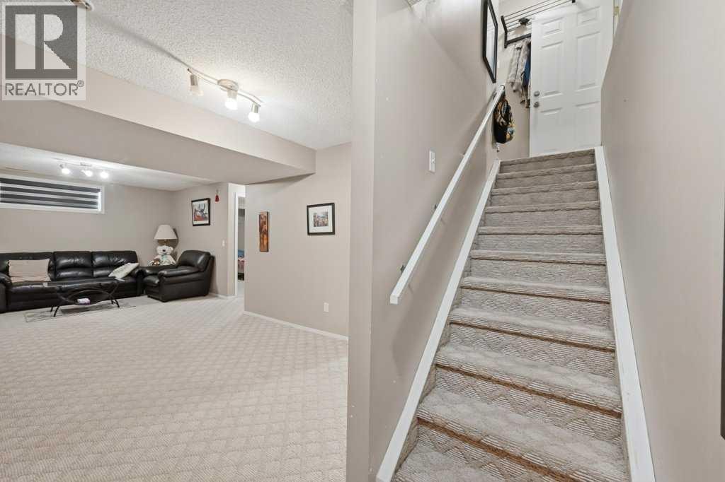 86 Saddlecrest Close NE — photo 31