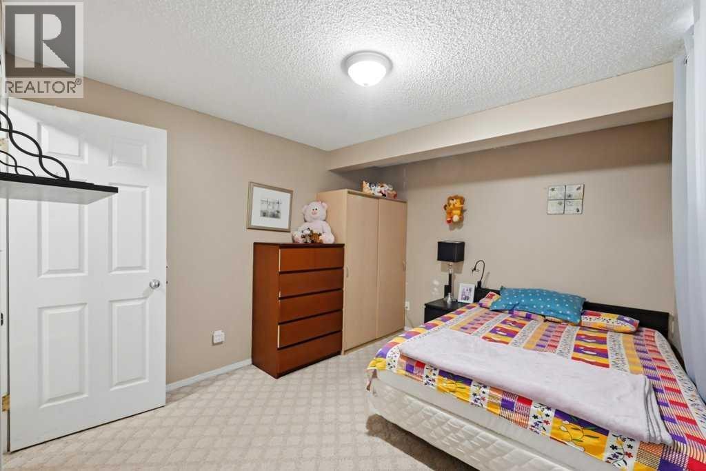 86 Saddlecrest Close NE — photo 38