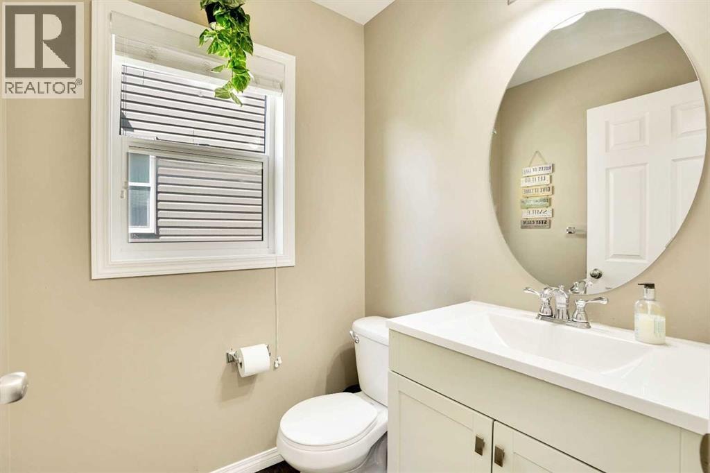 174 Windstone Avenue SW — photo 4