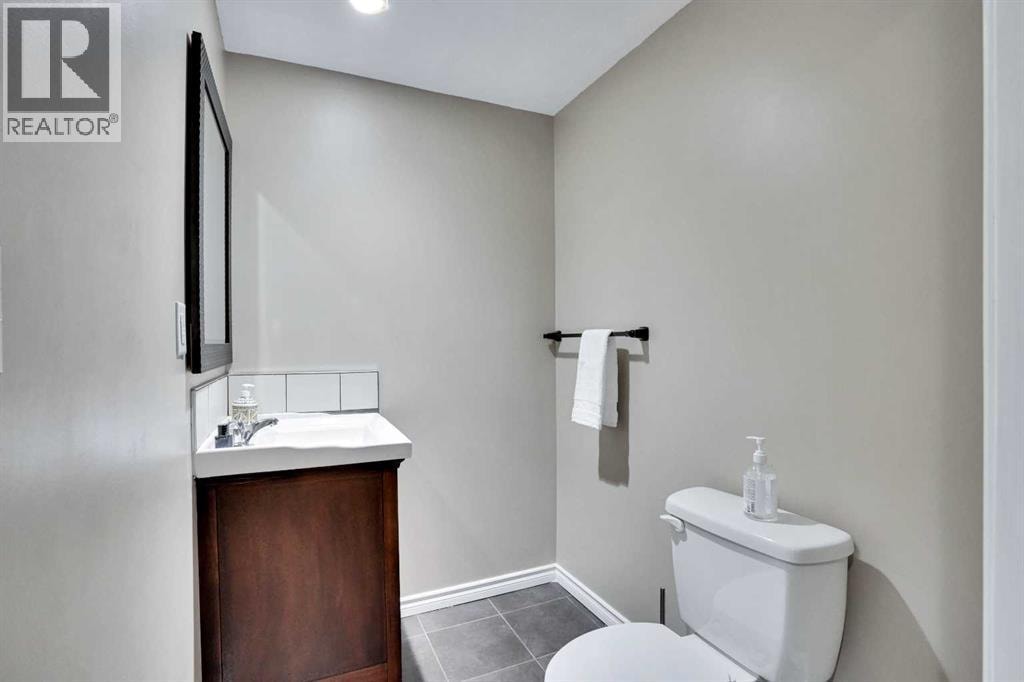 174 Windstone Avenue SW — photo 45