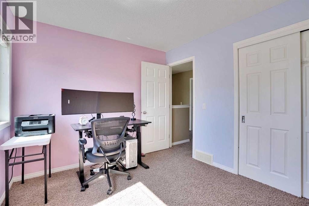 174 Windstone Avenue SW — photo 23