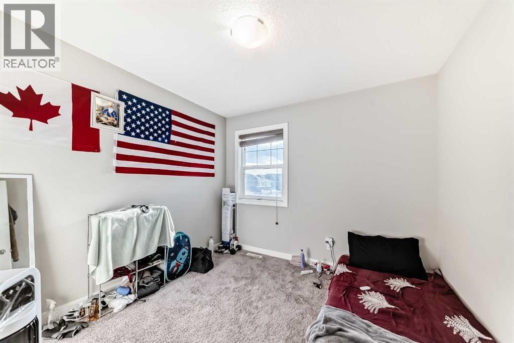172 Redstone Park NE — photo 16
