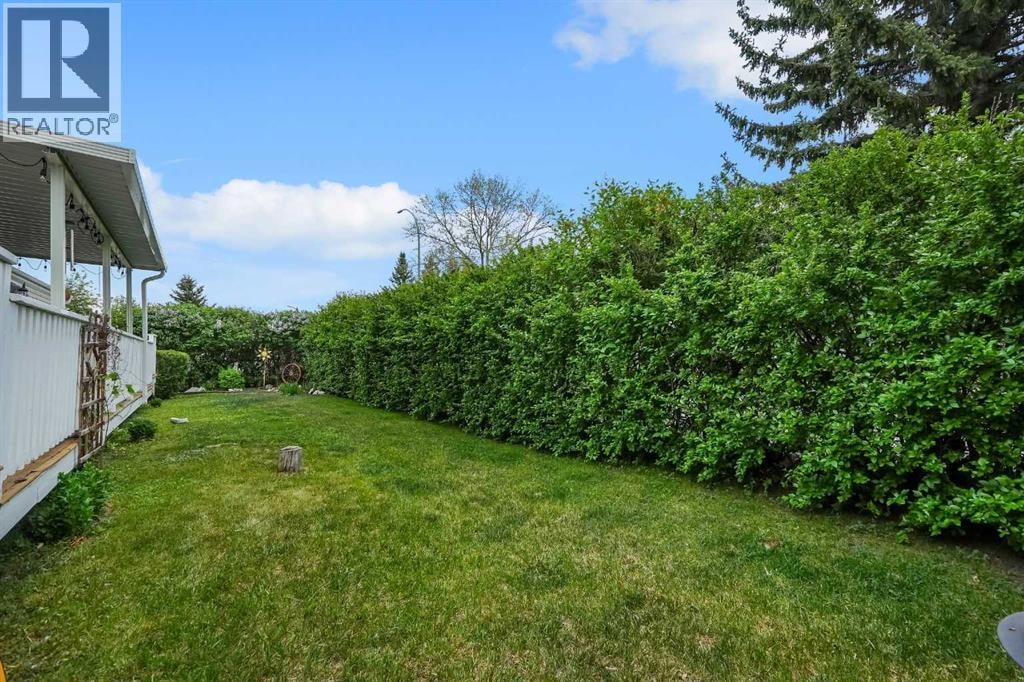 301 STANLEY Avenue — photo 25