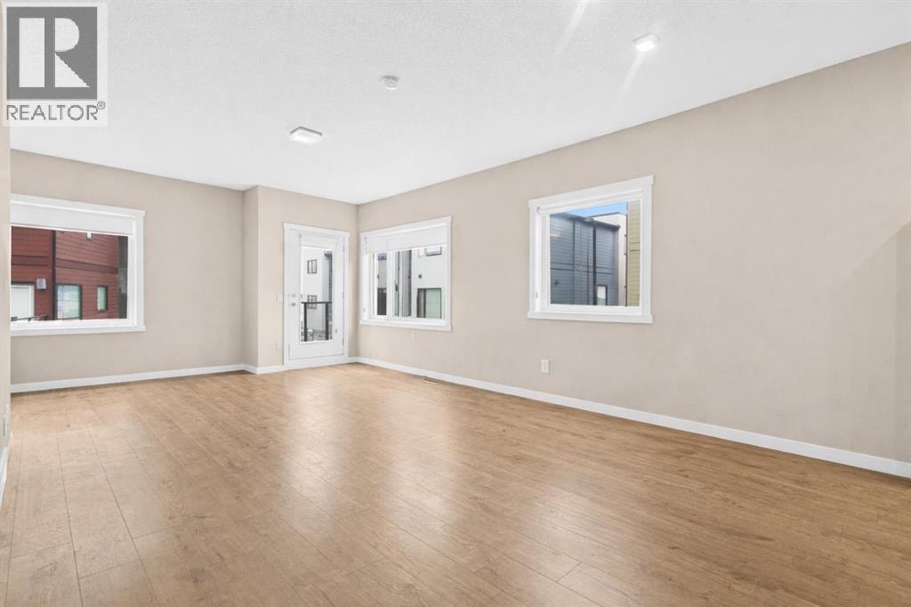 601, 218 Sherwood Square NW — photo 12