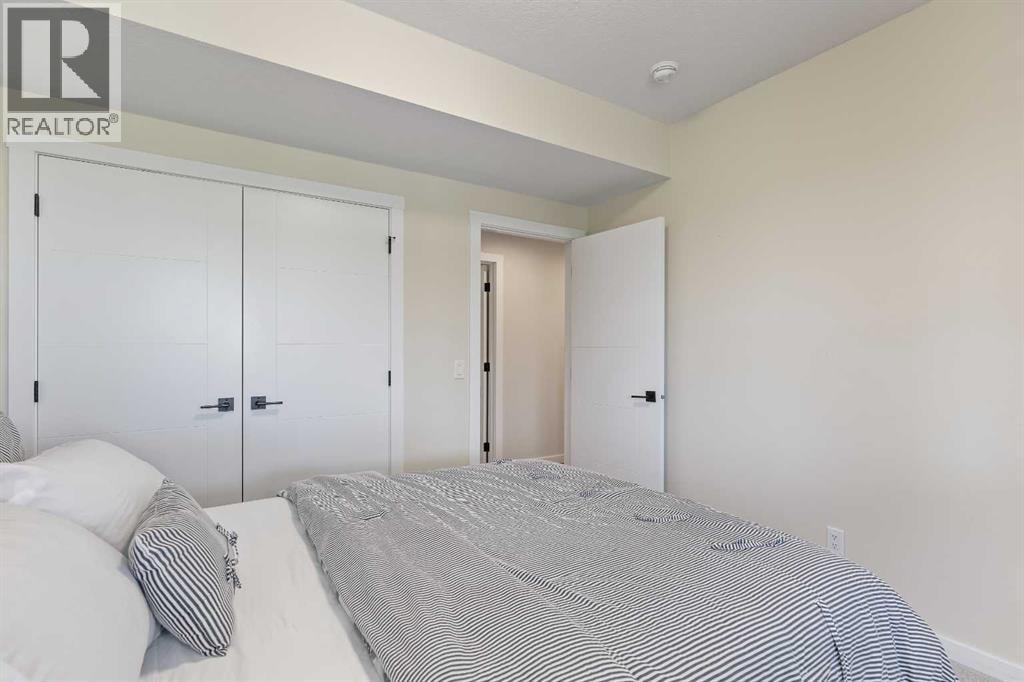 1104 Cranbrook Gardens SE — photo 33