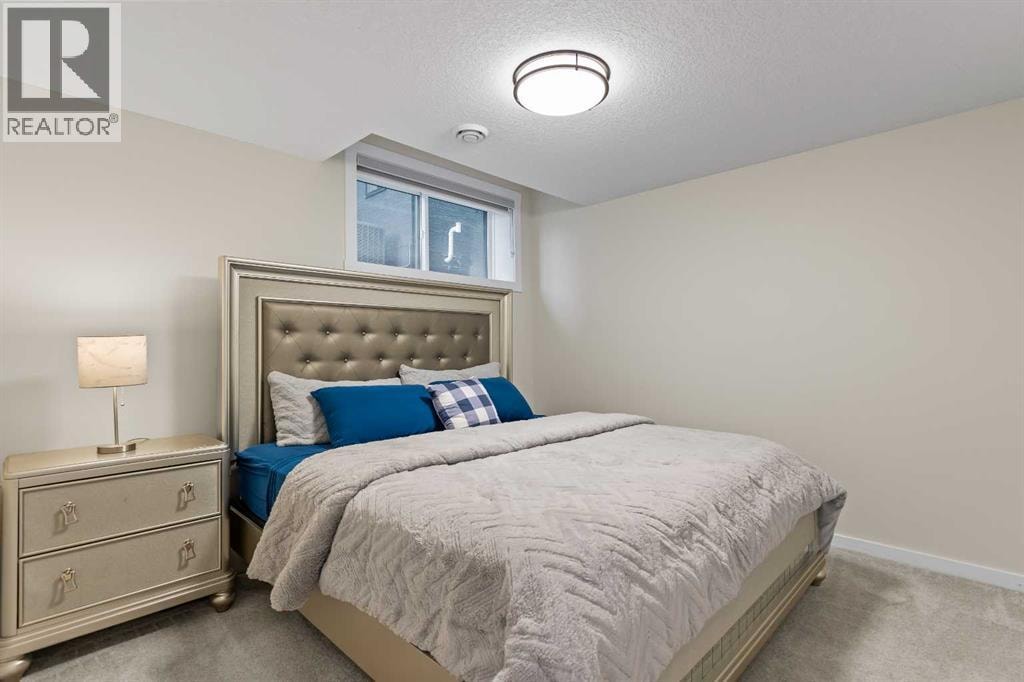 1104 Cranbrook Gardens SE — photo 32