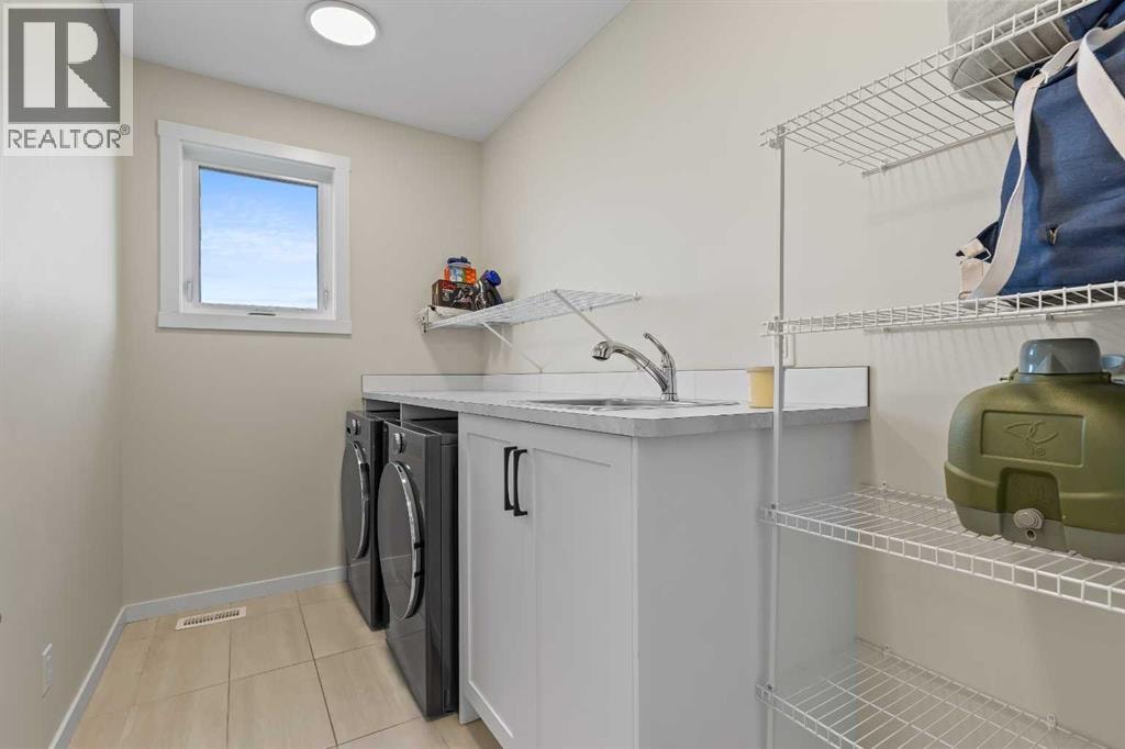 1104 Cranbrook Gardens SE — photo 27
