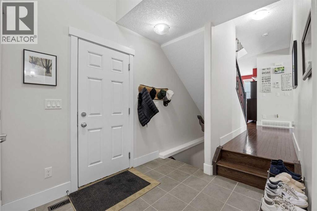 184 Magenta Crescent — photo 26