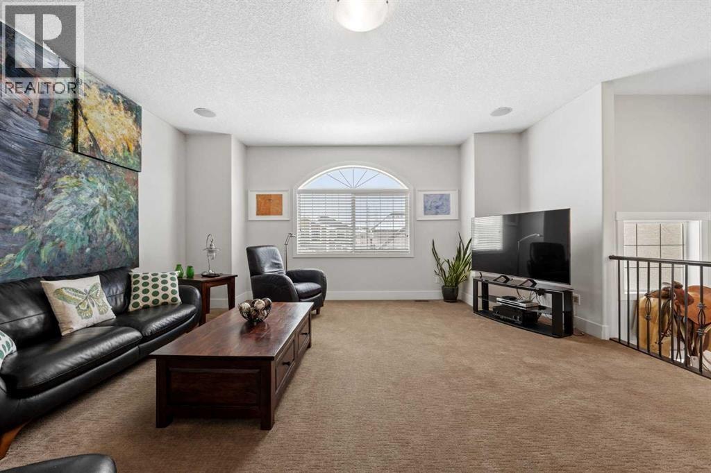 184 Magenta Crescent — photo 31