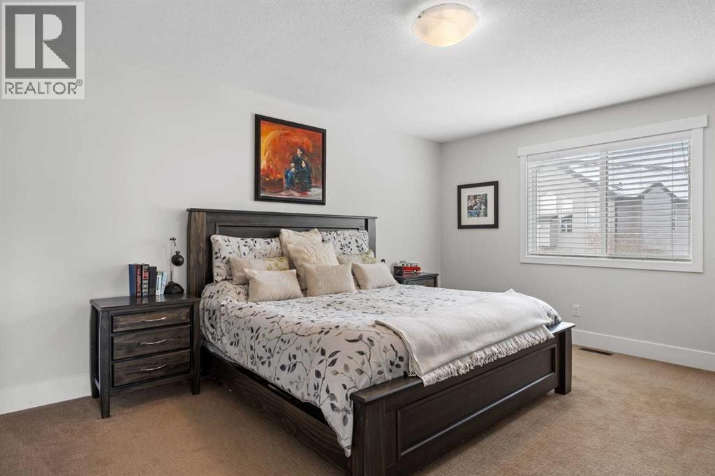 184 Magenta Crescent — photo 35