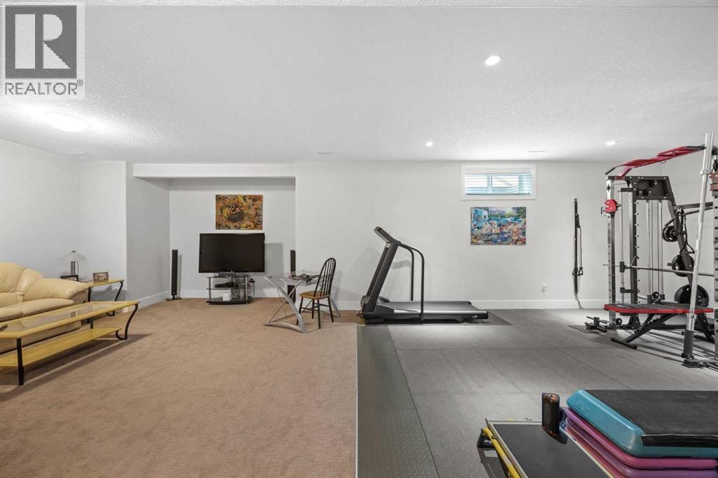 184 Magenta Crescent — photo 43