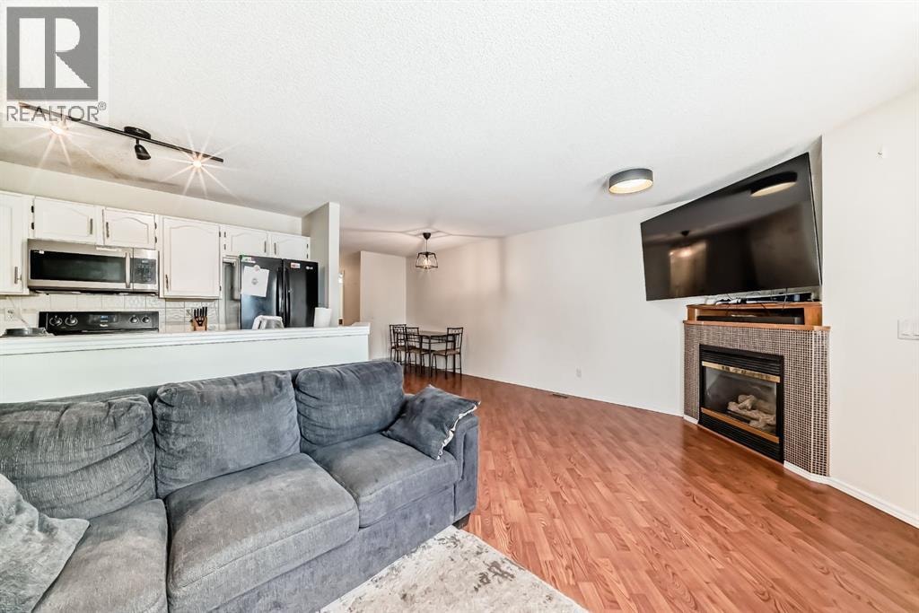 325 Mt Douglas Manor SE — photo 7