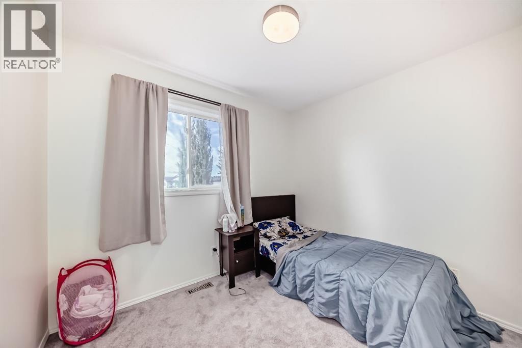 325 Mt Douglas Manor SE — photo 18