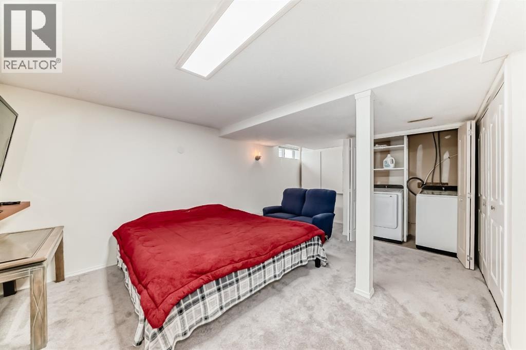 325 Mt Douglas Manor SE — photo 23