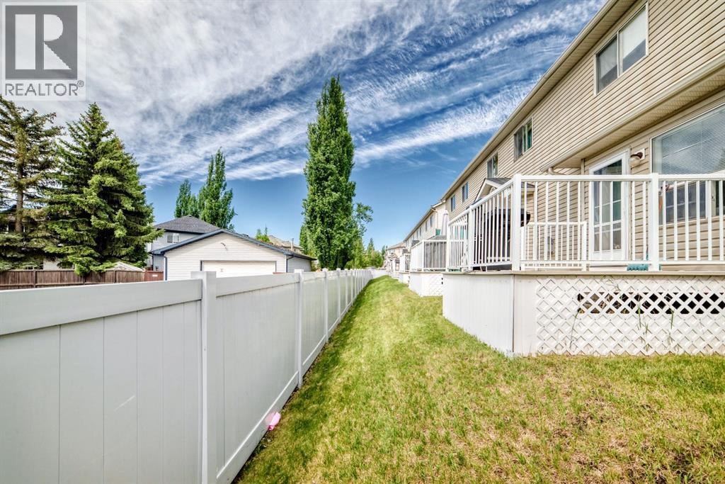 325 Mt Douglas Manor SE — photo 33