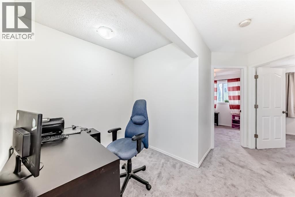 325 Mt Douglas Manor SE — photo 21