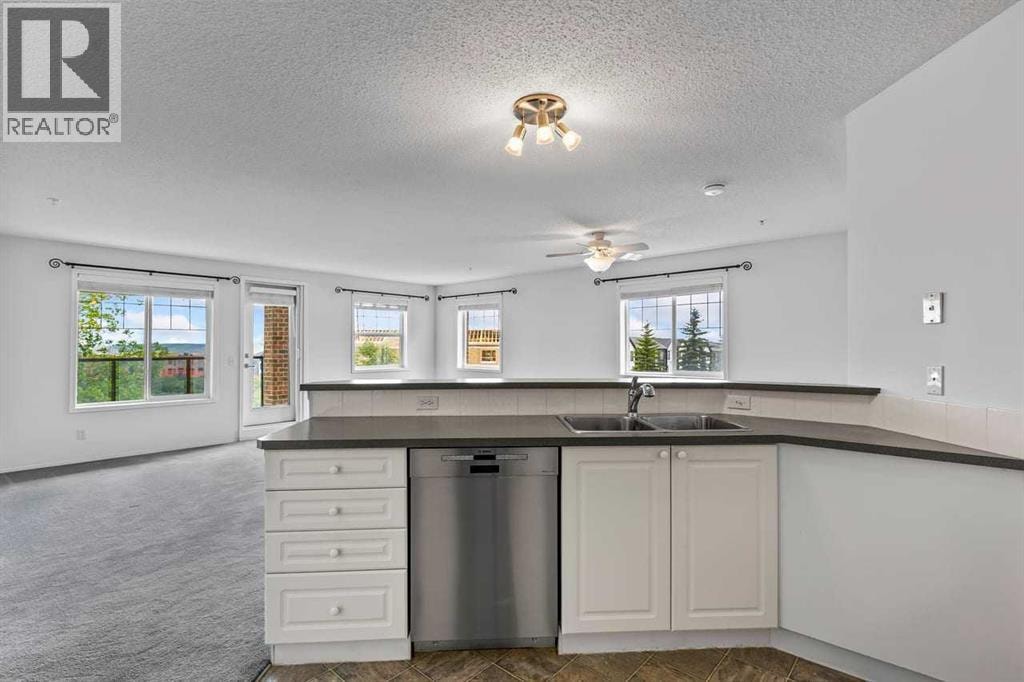 2111, 928 Arbour Lake Road NW — photo 8