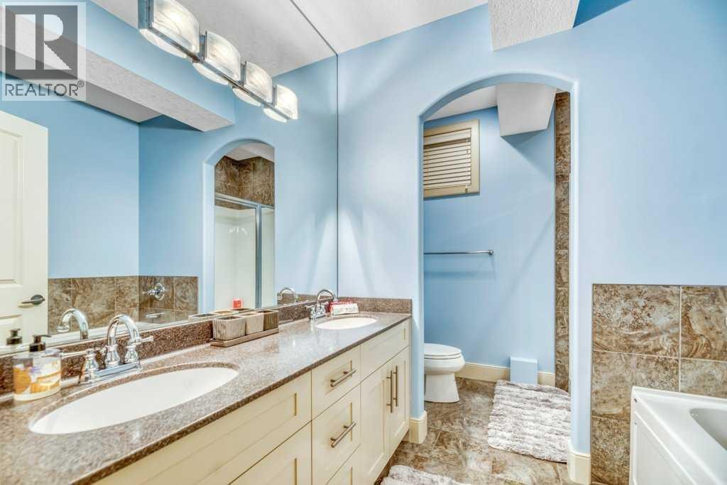 377 Evergreen Circle SW — photo 40