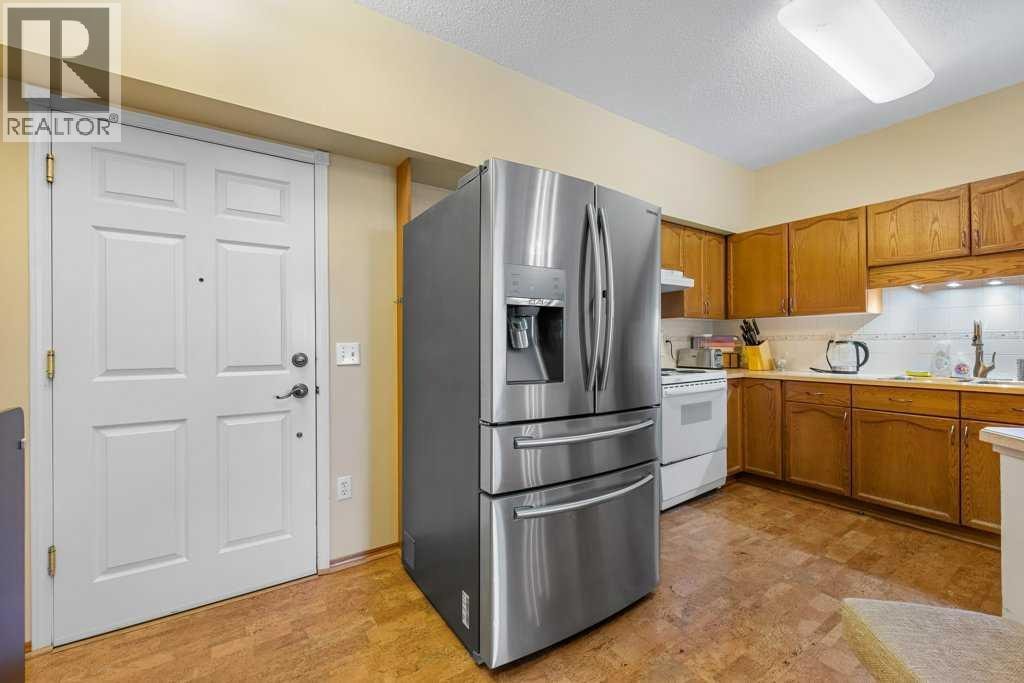 215, 200 Lincoln Way SW — photo 11