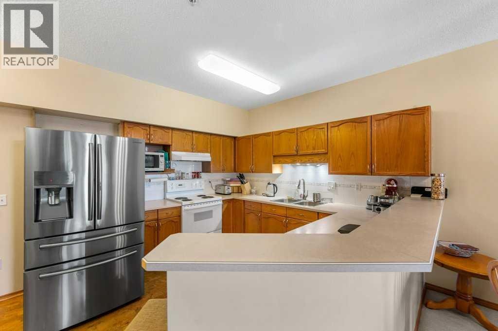 215, 200 Lincoln Way SW — photo 12