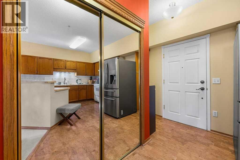 215, 200 Lincoln Way SW — photo 10