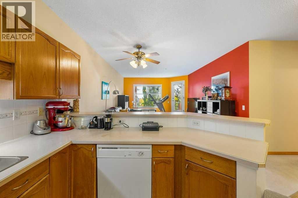 215, 200 Lincoln Way SW — photo 18