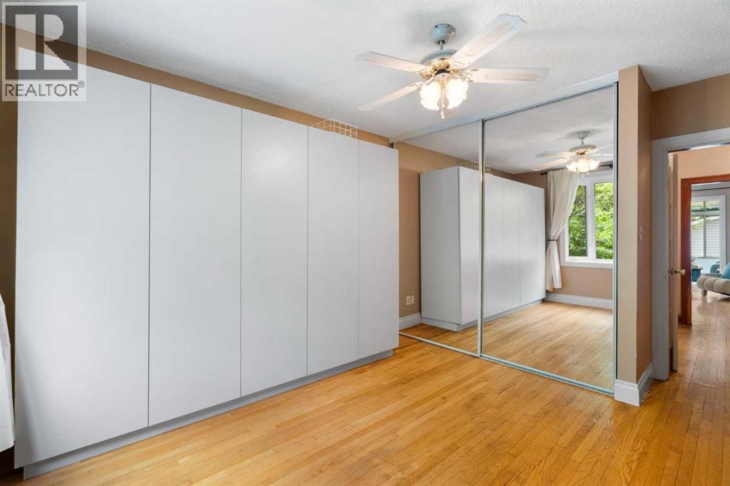 229 11 Avenue NE — photo 27