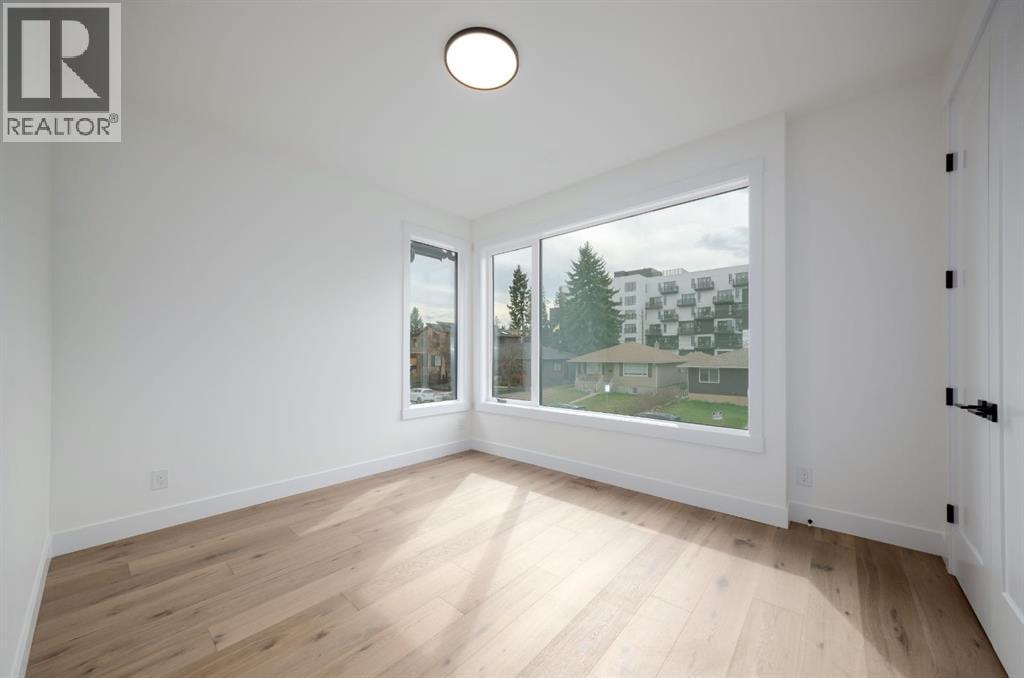 2026 36 Street SW — photo 41