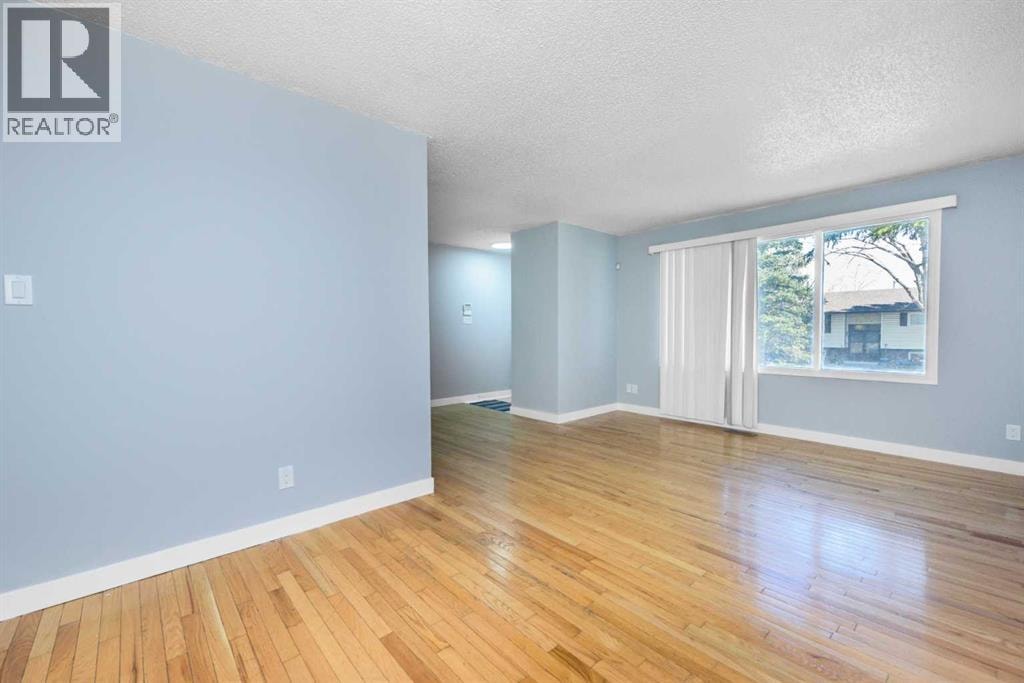 5071 Whitestone Way NE — photo 9