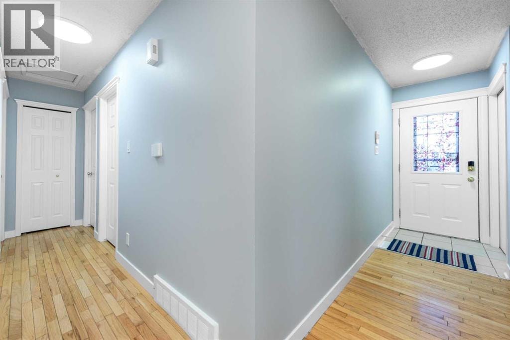 5071 Whitestone Way NE — photo 10