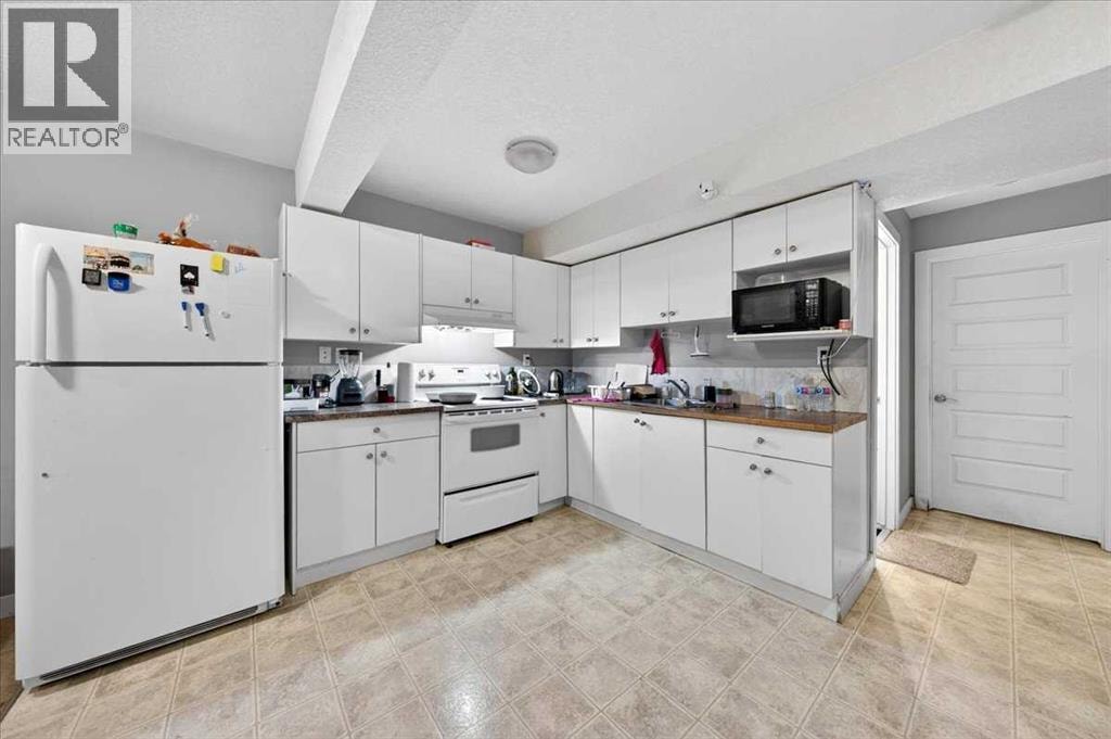 72 Redstone Drive NE — photo 47