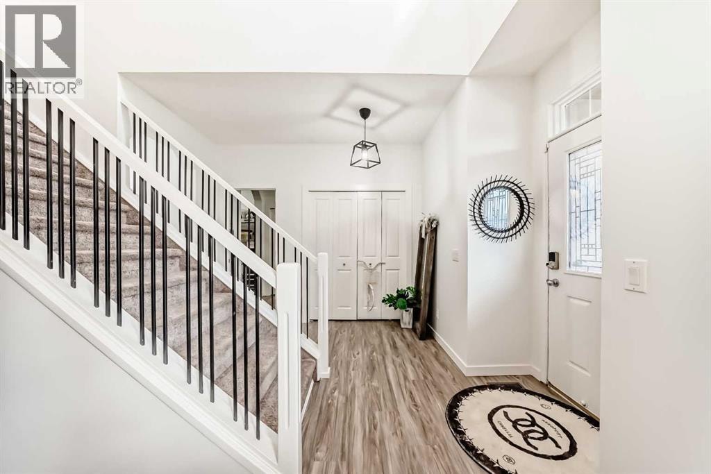 169 Aspenshire Drive SW — photo 4