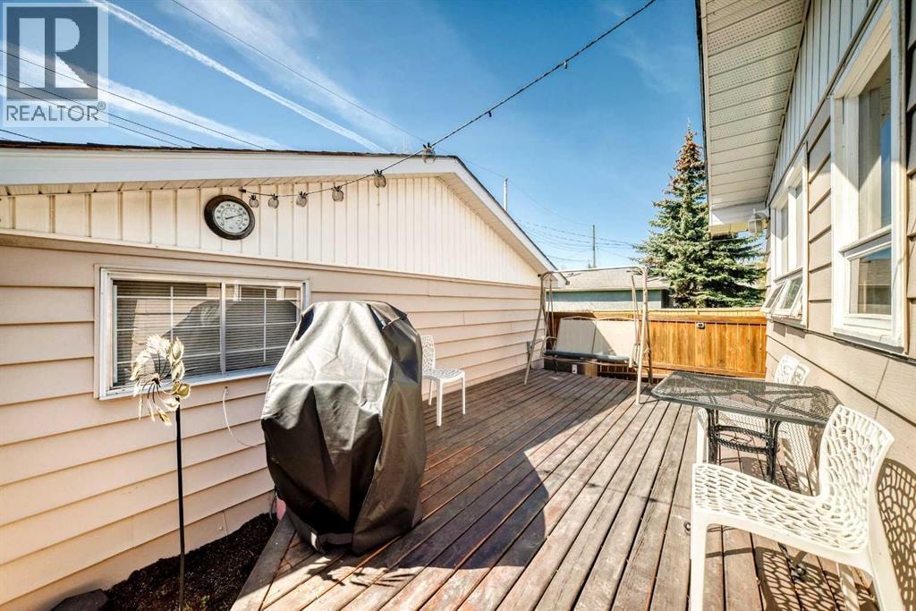 316 Glamorgan Place SW — photo 33