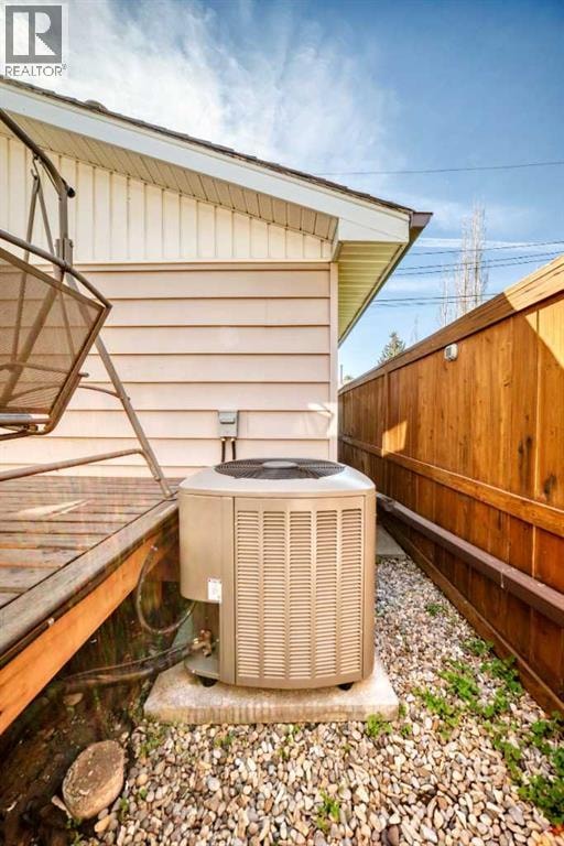 316 Glamorgan Place SW — photo 34