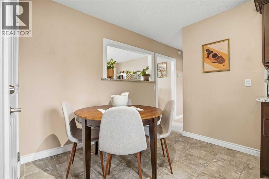 720 69 Avenue SW — photo 11