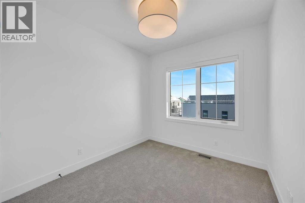 133 Greenwich Common NW — photo 26