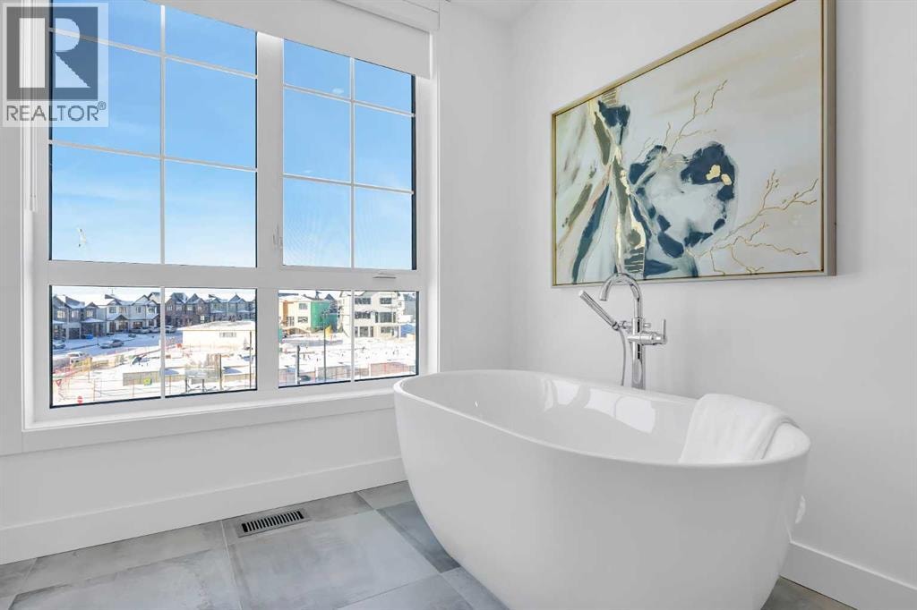 133 Greenwich Common NW — photo 24