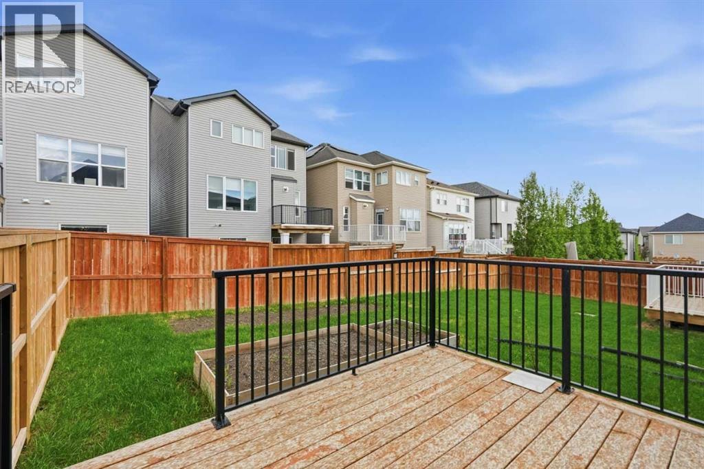 37 Nolanhurst Crescent NW — photo 47