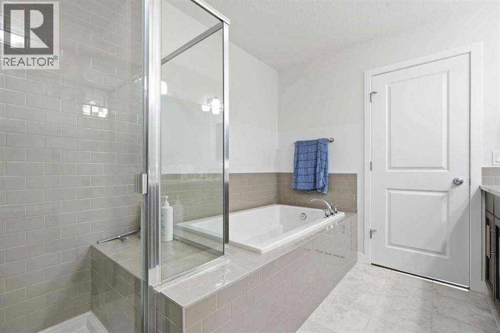 37 Nolanhurst Crescent NW — photo 38